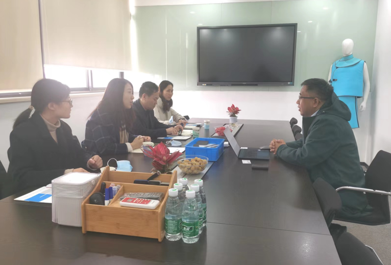 Director Ge Yanyan and her delegation from Jiading District Economic Committee of Shanghai visited Shanghai Leading Technology Co., Ltd. for research and guidance